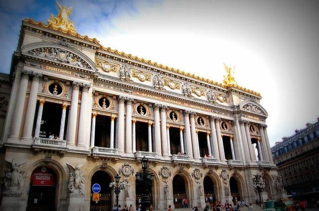 Grande Opera