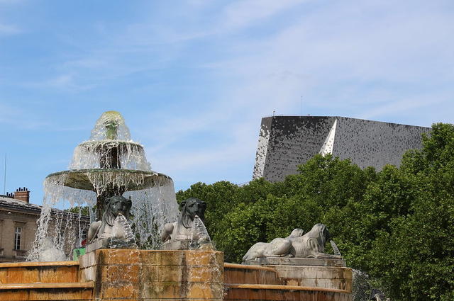 Fred Romero / Flickr / CC-BY 2.0 Parc de la Villette