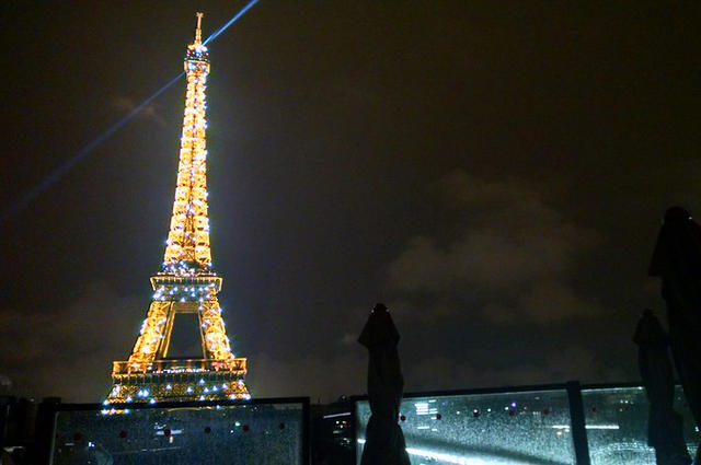 Vania Wolf / Flickr / CC-BY-SA 2.0 Restaurant Les Ombres