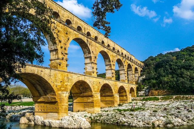 Foto: Ridoe / pixabay.com Vers-Pont-du-Gard