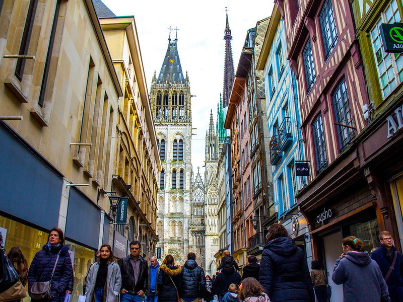 10 prachtige steden in Frankrijk op slechts een uur van Parijs