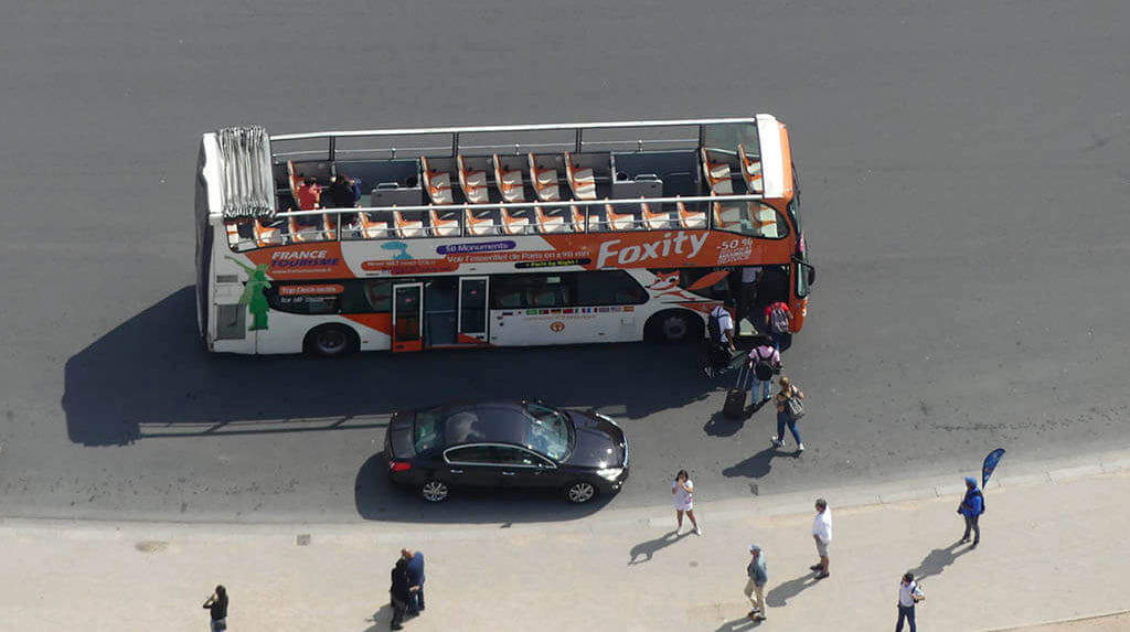 Rondritten per bus in Parijs