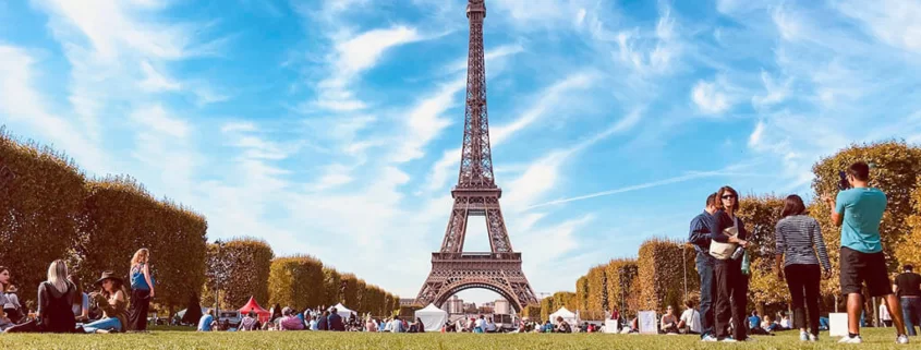 Hoe kan je de Eiffeltoren bezoeken zonder wachten?