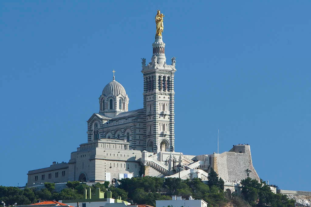 10 activiteiten om te doen in Marseille: Notre-Dame de la Garde