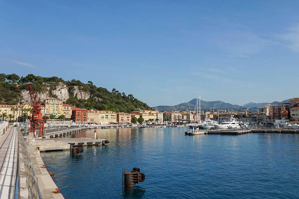 Waar verblijven in Nice: Ten oosten van Nice — Limpia Port Waar verblijven in Nice: Ten oosten van Nice — Limpia Port